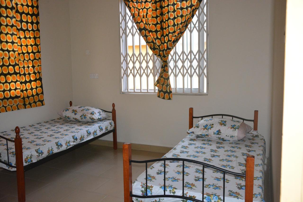 The Accra Backpackers Hostel Εξωτερικό φωτογραφία