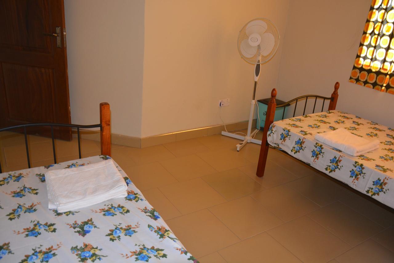 The Accra Backpackers Hostel Εξωτερικό φωτογραφία