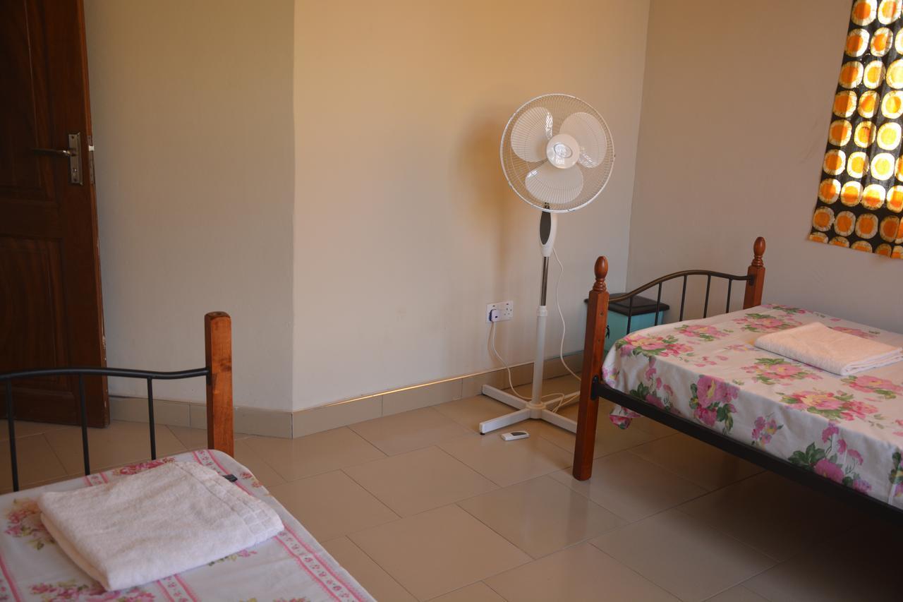 The Accra Backpackers Hostel Εξωτερικό φωτογραφία