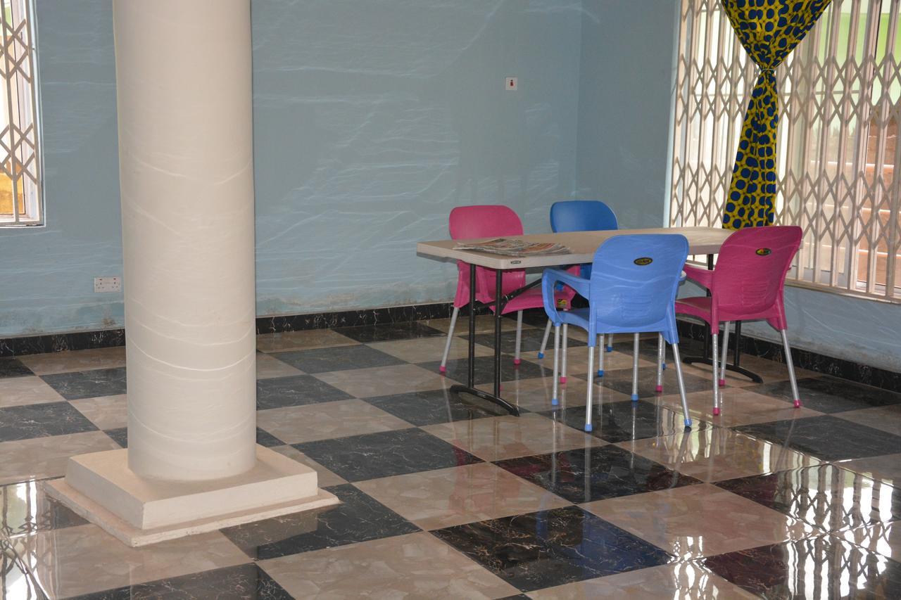 The Accra Backpackers Hostel Εξωτερικό φωτογραφία