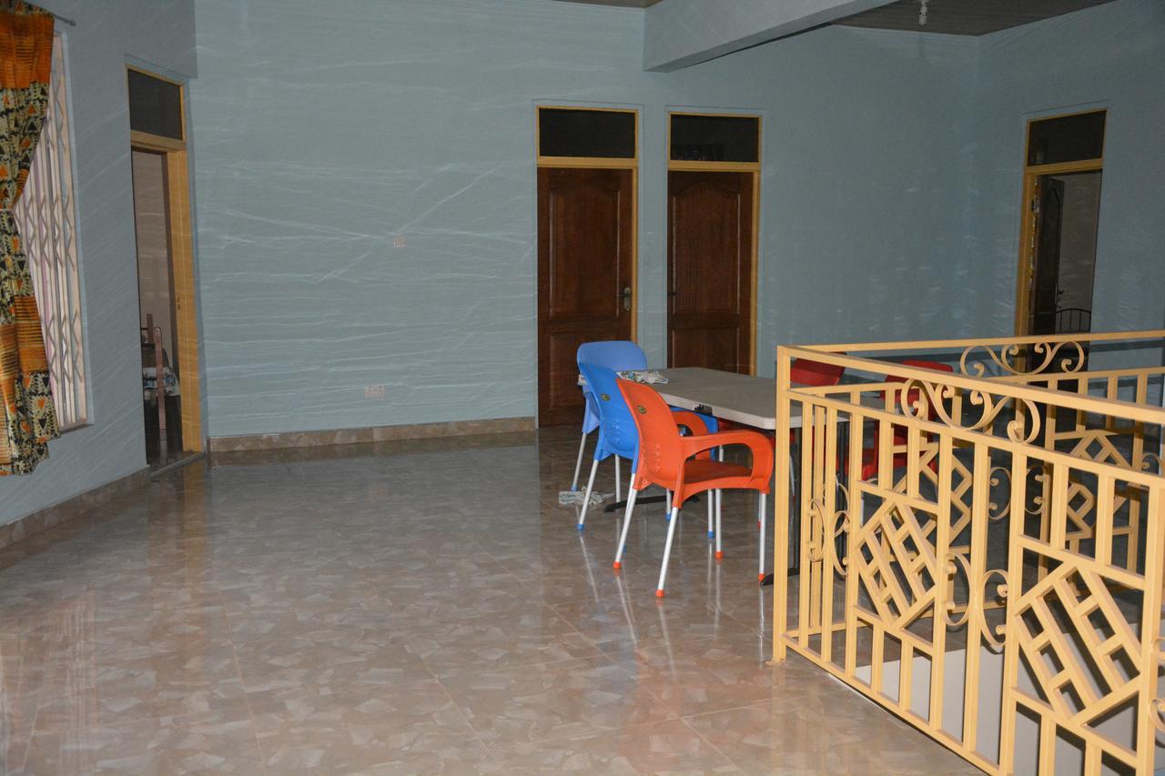The Accra Backpackers Hostel Εξωτερικό φωτογραφία