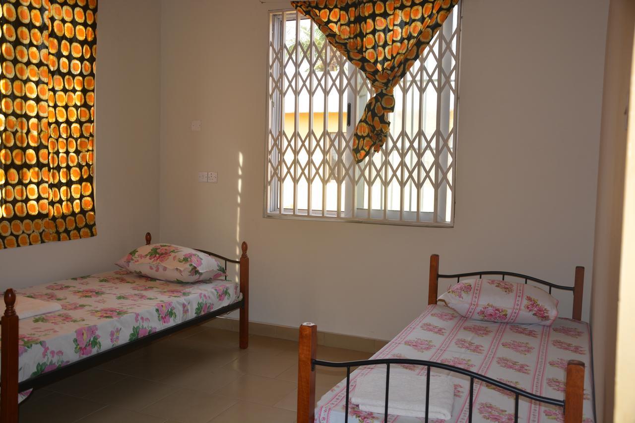 The Accra Backpackers Hostel Εξωτερικό φωτογραφία