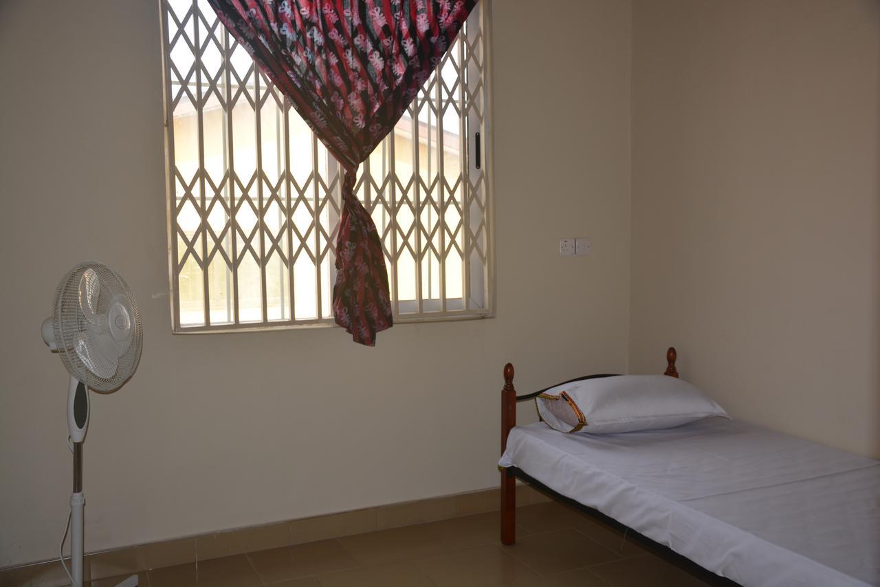 The Accra Backpackers Hostel Εξωτερικό φωτογραφία